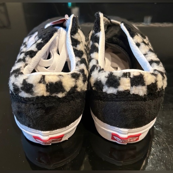 NWT VANS checkerboard sneakers - Picture 8 of 11